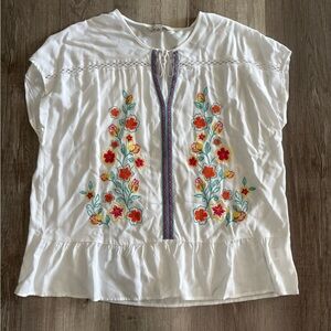 The Pioneer Woman White Red Embellished Cap Sleeve Blouse